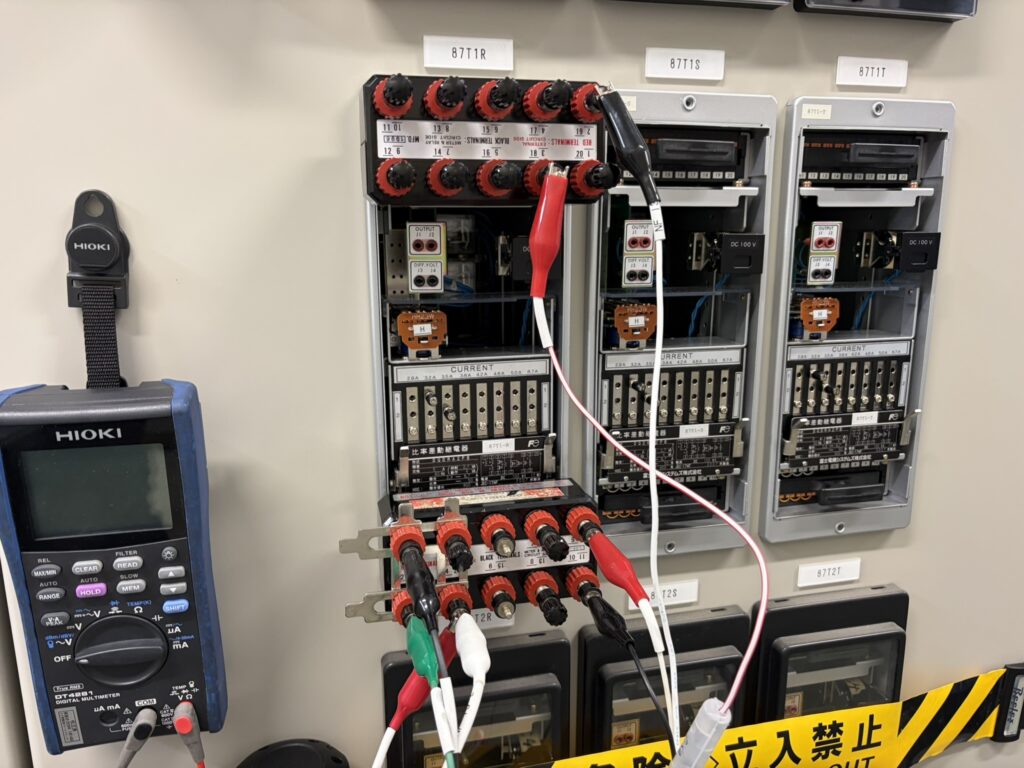 富士電機の比率差動継電器(DQDRA2PB)